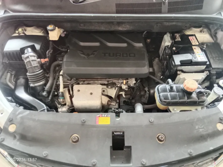 Foto Mobil Bekas Mesin Wuling Cortez 1.5 L T Lux tahun 2019